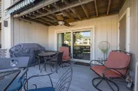 Fun-clean-family-canal front 3-2.5 condo Boat&Shop fish from the back porch!
