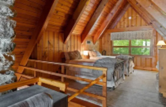 The Great Escape - Picturesque Sebago Lake