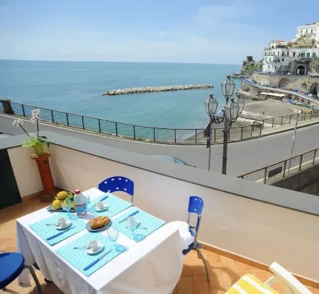 Apartment few steps away from Amalfi Отели рядом с достопримечательностью «Атрани»
