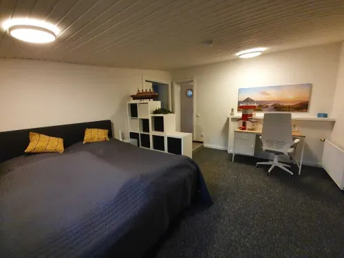 Large central apartment in the country, near Flensburg and A7 Hotels in GroBsolt