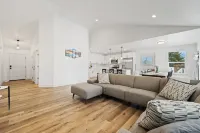 Family Home Orem 4BD w/ Hot Tub