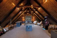 Cozy 6-Bedroom Cabin in Wintergreen Resort