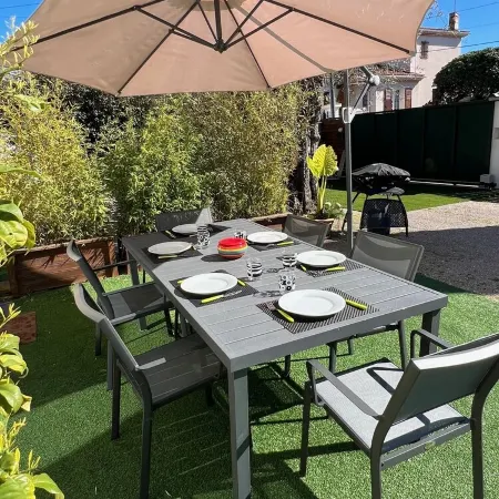 Air-conditioned apartment - All comforts - with garden and parking space
