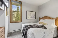 Keystone with EPIC Views Hotels in River Run