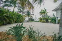 Oceanfront Home on Deep Water Canal w/Dock, Pool, Hot Tub, Kayaks, Pool Table!