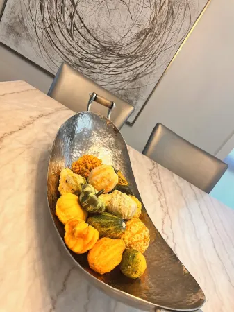 Always A Guest Favorite! Luxury 3 Level Home+ Huge Rooftop Deck w/TV, Fireplace!