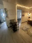 "Prime Location Stylish 1Bedroom  with Hot Tub Access, across street from Legion