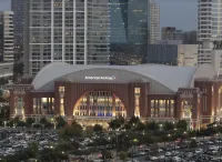 Safe, Central, Cozy Home with Private Parking, KING Bed, near DFW Airport & more