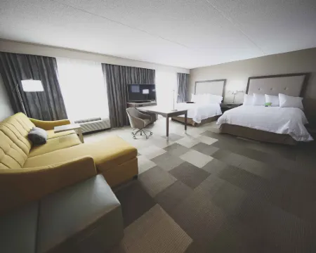 Hampton Inn & Suites by Hilton Bolton Hotels in Caledon