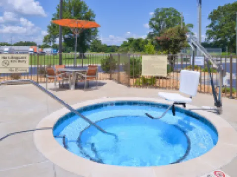 Hampton Inn & Suites Lonoke Hotels in Lonoke County