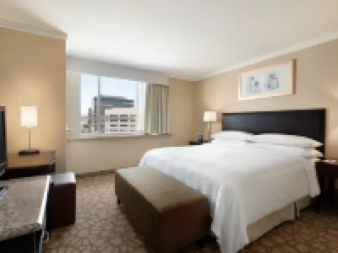 Embassy Suites by Hilton Los Angeles Glendale Hotels in Glendale