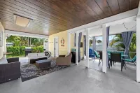 Mermaid Bungalow -Jensen Beach Hotels in Jensen Beach