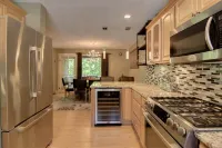 Updated Rare 4 Bedroom Clearbrook Condo