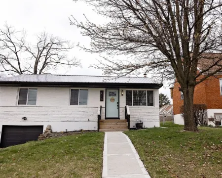 Lucky Kentucky Ranch Home- Visit Ark & Creation Museum Hotels in Erlanger