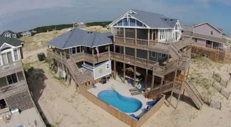 OceanfrontOasis w/Breathtaking Views! Pool w/TikiBar.Hottub.Guesthouse