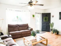 Cozy 4Br Home – Two Living Spaces & Great Access Hotels in Clearfield