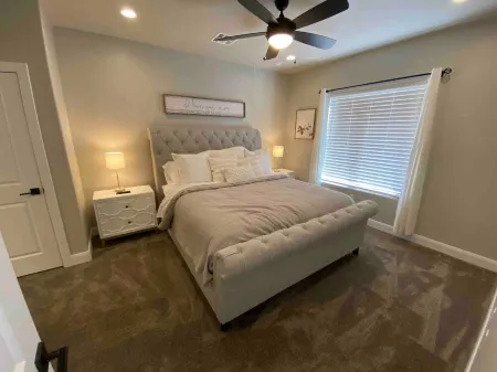 Brand new build 4B/3.5B in Zions Village w/Hot Tub