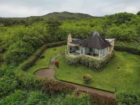 Royal Palm Galapagos, Curio Collection by Hilton  호텔