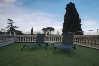 Le Château de La Seigne Hotels in Villemoustaussou