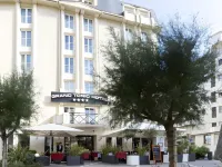 Grand Tonic Hotel & Spa Nuxe Hotel di Biarritz