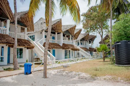 The Dream of Sau Inn Beach Hotel Отели в г. Джамбиани