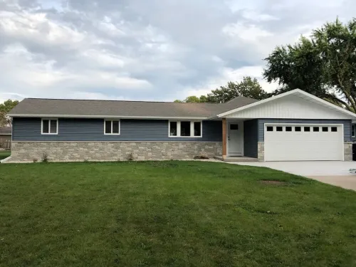 Across the street from Lambeau! Remodeled 5 bedroom house with big backyard!