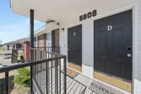 Cozy 2-bedroom apartment in charming Killeen with WiFi, AC