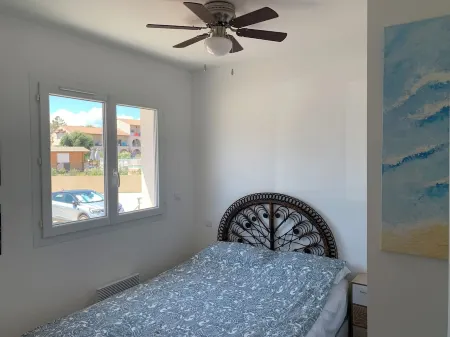 Komfortables Apartment auf Korsika - 50 Meter zum Sandstrand - Ideal für Paare! Отели в г. Лингуиццетта