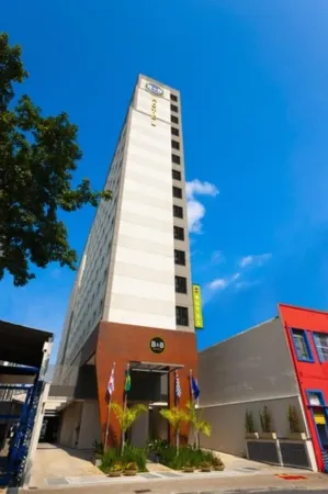 B&B Hotel São Paulo Luz - Centro Отели рядом с достопримечательностью «Vale do Anhangabaú»