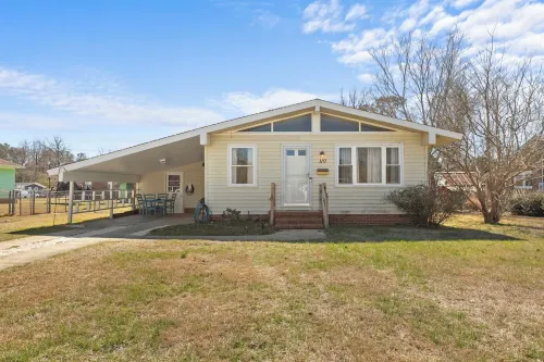 3Bed 1.5 Bath 10 Min to Base