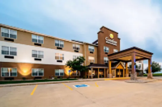 Comfort Inn & Suites Independence Hotels in 