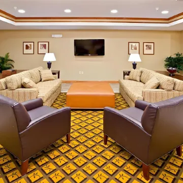 Candlewood Suites CHAMPAIGN-URBANA UNIV AREA by IHG Отели в г. Шампейн