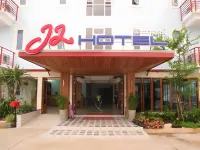J2 Hotel