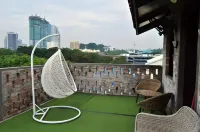 Travel Hub Highstreet