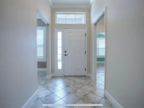 Upgraded 3:2 House in Amelia mins to Sumter Landing, golf & pool. New rental. Hotels in The Villages