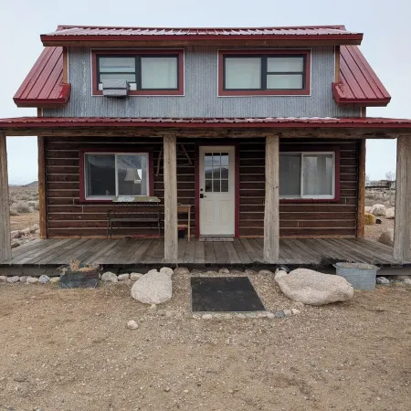 Log Cabin Sleeps 2-7  Base of Beartooth Mtn Near Cody WY & Yellowstone Natl Park