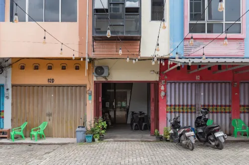 安塔薩里膠囊旅館