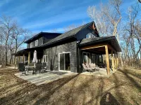 New 3 bedroom 2bath cabin on Sullivan lake Hotels in Morrison County