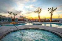 Spacious 5 Bedrooms 6 Bathrooms Near Zion Private Pool & Extra Large Hot Tub