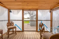 3 bedroom waterfront house with large yard and Gorgeous view of Braddocks Bay