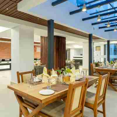 位於費瓦湖的1臥室公寓-平方米|帶1個獨立浴室 Dining/Meeting Rooms