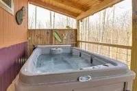 Bring a Pet: Peaceful Frenchburg Cabin on 1 Acre Hotels in Menifee County