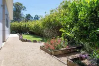 "Whiteleaf" Luxury. Linen included