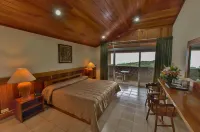 Hotel Montaña Monteverde - صديق للحيوانات الاليفة