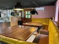 Jaune Hôtel-Boutique Hotels in Alma