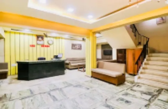 Hotel Vashistha
