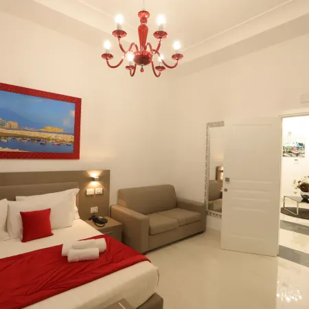 Mecla Suites Отели рядом с достопримечательностью «Улица Виа-Кьяйя»