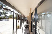 Civic Motor Inn Hotels in Cowra