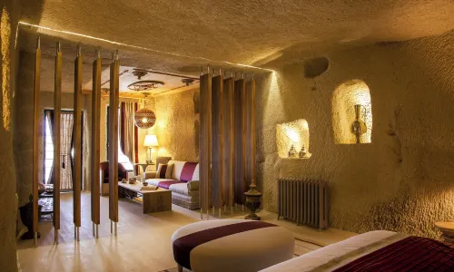 Hezen Cave Hotel