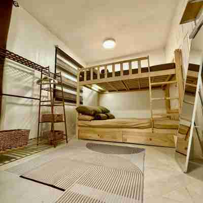 Cozy Holiday Home in San Pablo City for Groups of 8-10 Rooms